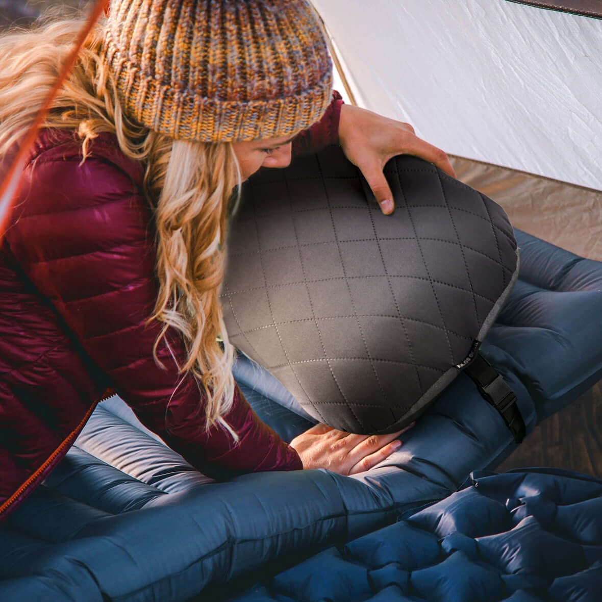 Luxury Inflating Pillow test